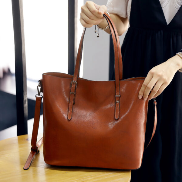 iKid Simple Oil Wax Leather Messenger Shoulder Bags Women'S High Capacity Portable Tote Bag - Image 2