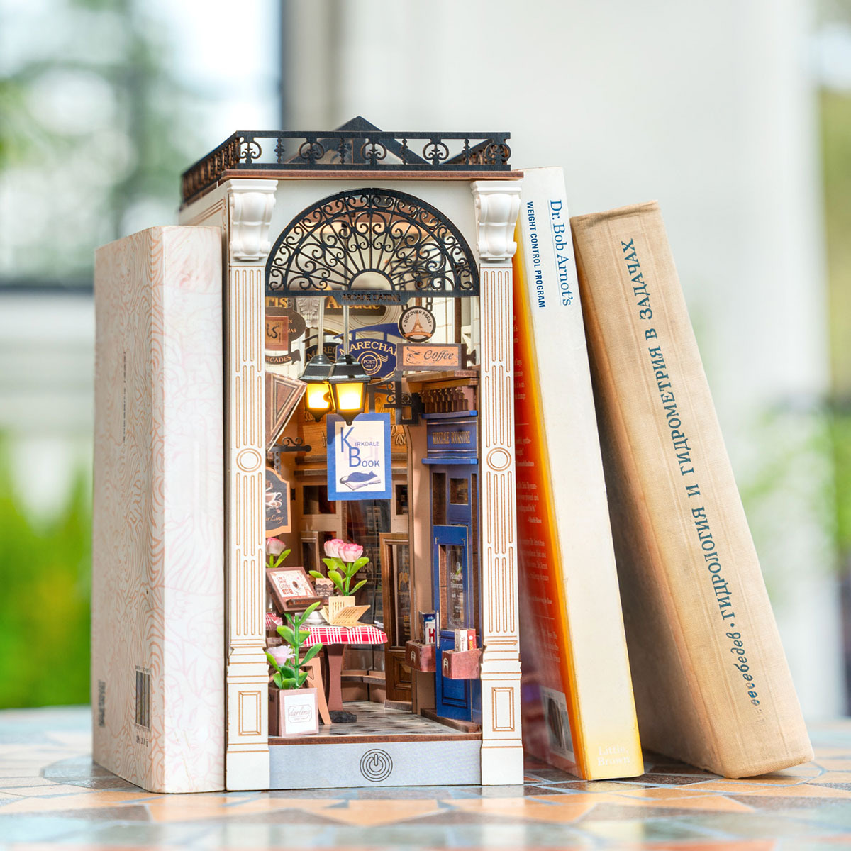 iKid Robotime Diy Book Nook Kit – Arcade Dating Scene With Dust Cover 3D Wooden Miniature Dollhouse Puzzle Creative Bookend Bookshelf Decor Unique Gift For Adults